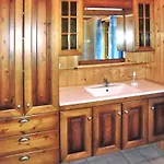 6 Person In Vatne-by Traum Vatne