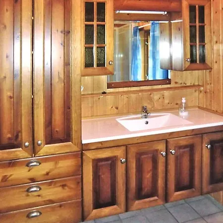 6 Person In Vatne-by Traum Vatne