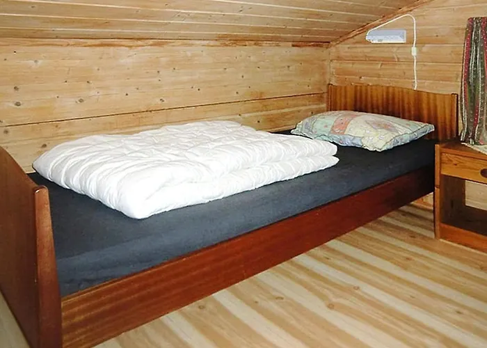 Semesterbostad 6 Person In Vatne-by Traum Vatne